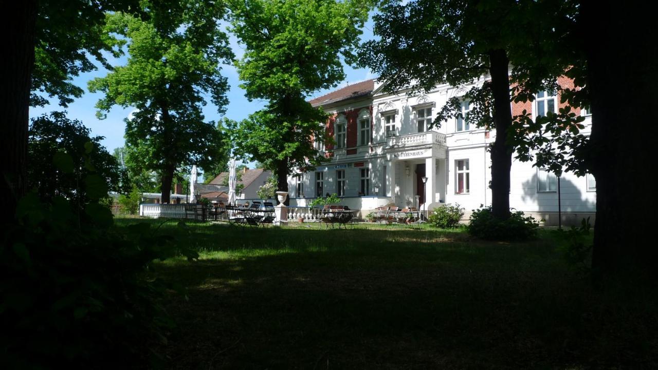 Hotel Am Hain Lübben Dış mekan fotoğraf